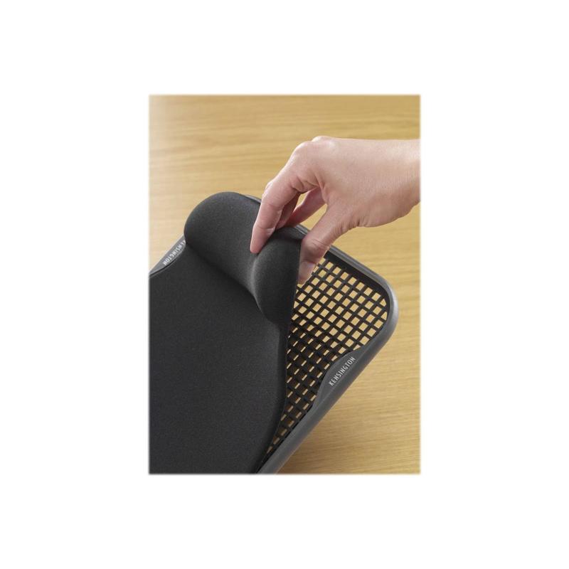Kensington Sports Contour Gel Mousepad with Wrist Pillow Black