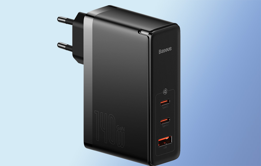 Baseus GaN5 Pro 140W Wall Charger w. USB-C Charging Cable - 2xUSB-C, USB-A - Black